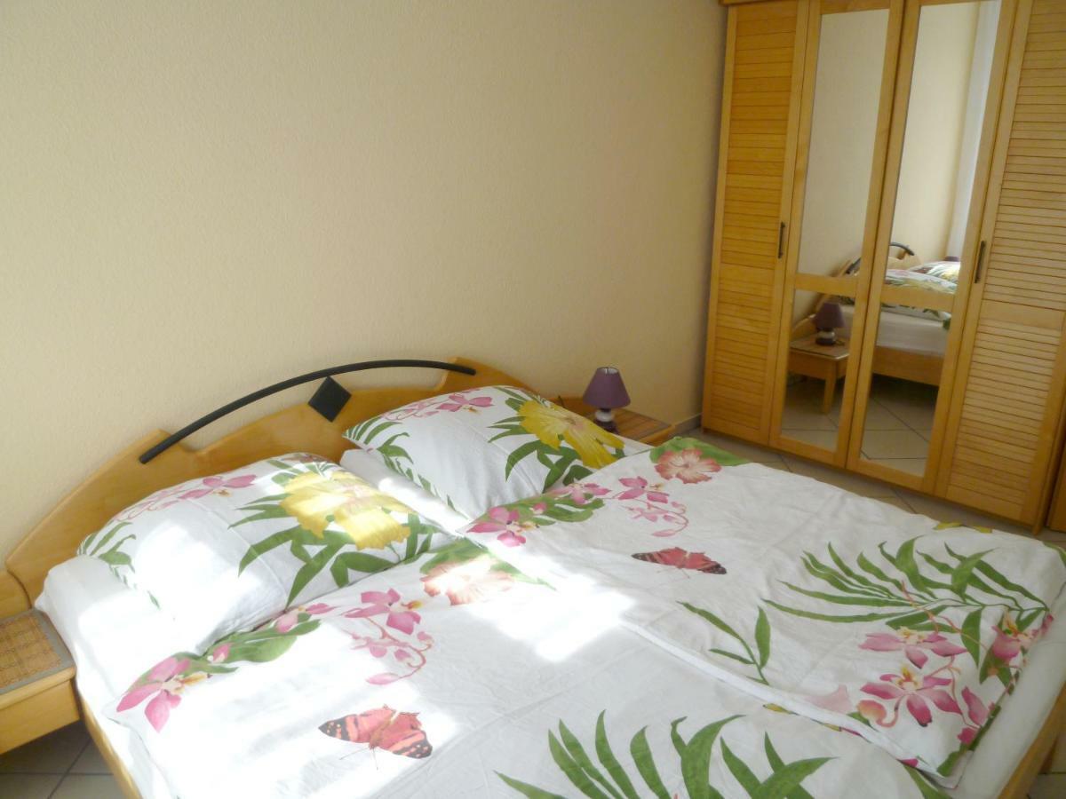 Apartment Ferienwohnung Yachthafenidyll - Direkte Wasserlage Am Hafen